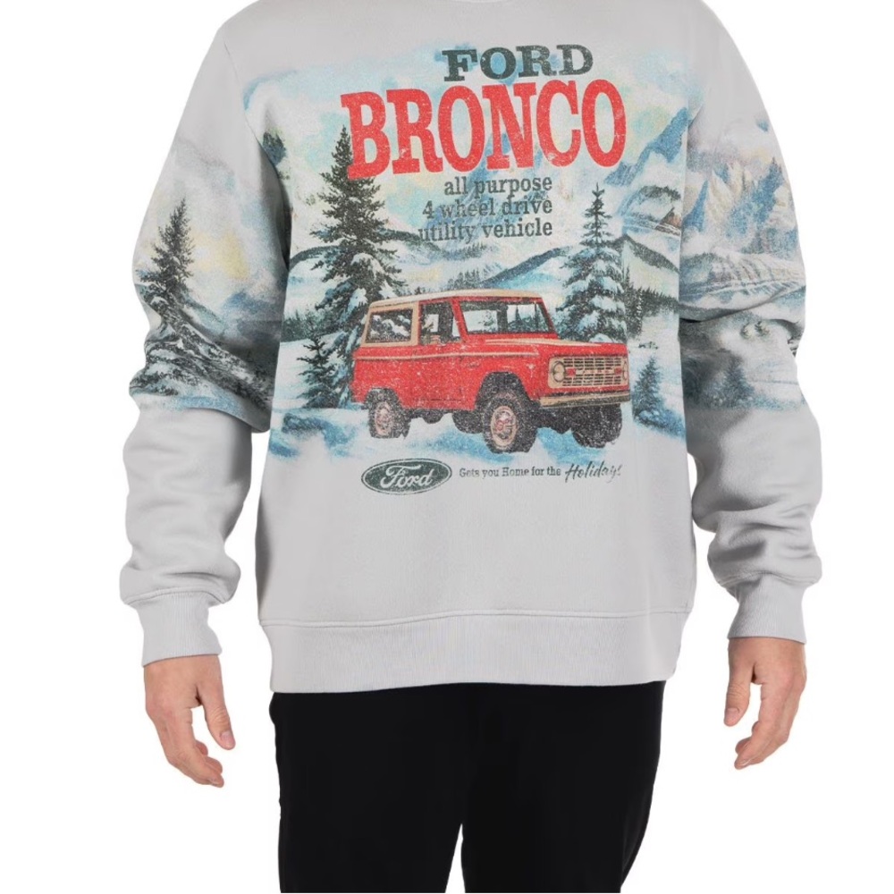 Men’s size medium for bronco Holiday sweatshirt measures 23 pit Ford Men's Gray